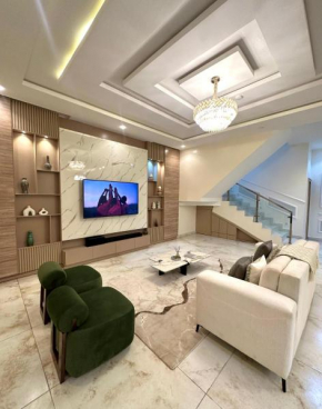 Elite Unseen Suites